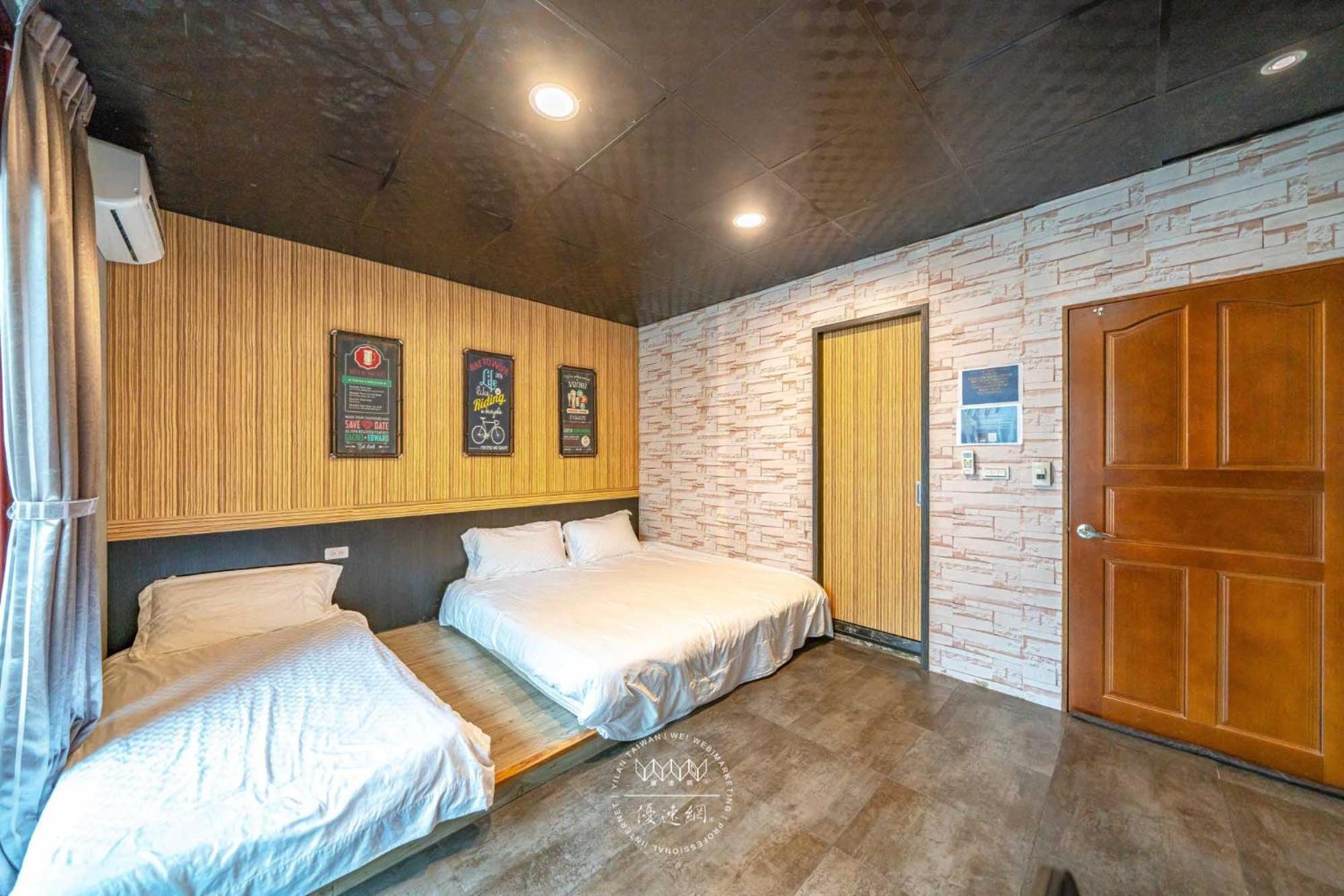 羅東夜市 工業loft旅宿 Loft House Lotung Kültér fotó